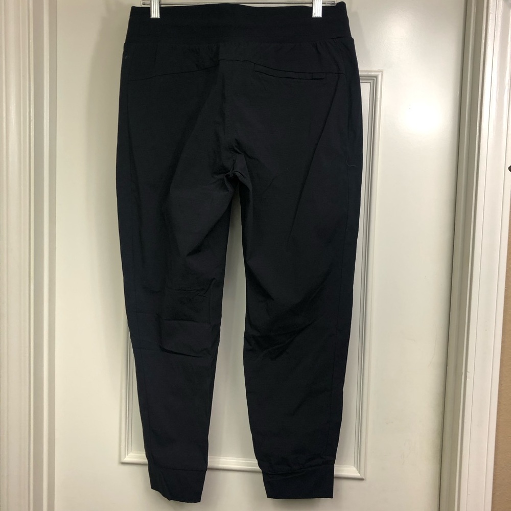 Athleta black jogger pants. - Picture 5 of 12